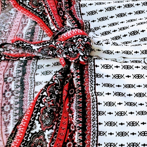 *LN Tie Front Lightweight Business Casual Top Neiman Marcus Med - Picture 8 of 9